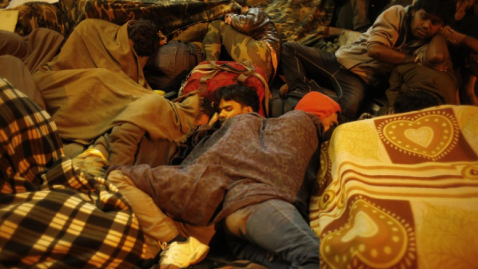 Паника: Хиляди искат да си тръгнат от Непал (ОБЗОР) | StandartNews.com