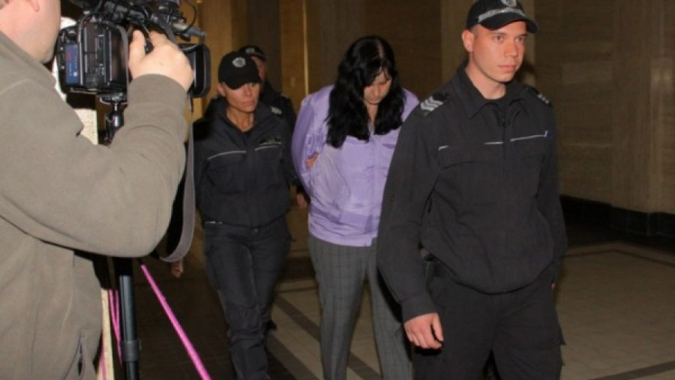 Акушерката Ковачева посягала и на други бебета | StandartNews.com