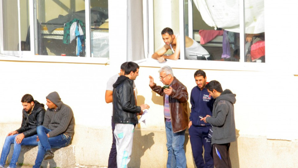 Бежанци отново протестираха в "Овча купел" | StandartNews.com