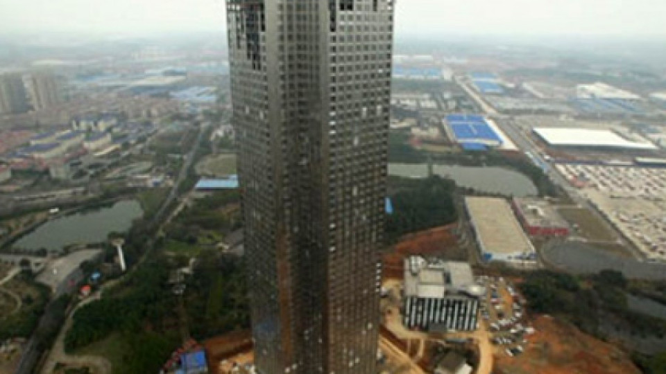 ВИДЕО: Само в Китай: Вдигнаха 57-етажен небостъргач за 19 дни  | StandartNews.com