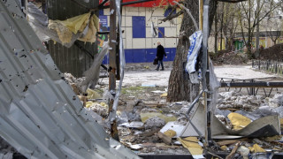 Снаряд взриви училище в Донецк
