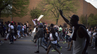 Мирно шествие в Балтимор срещу полицейското насилие
