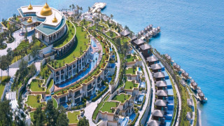 В Турция отвори врати хотел със 100 басейна