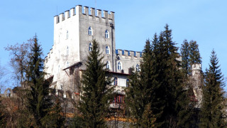 Австрийският замък, където нацисти губят от сили на Германия и САЩ