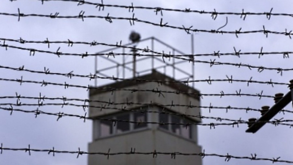 Съкращават администрацията в затворите  | StandartNews.com
