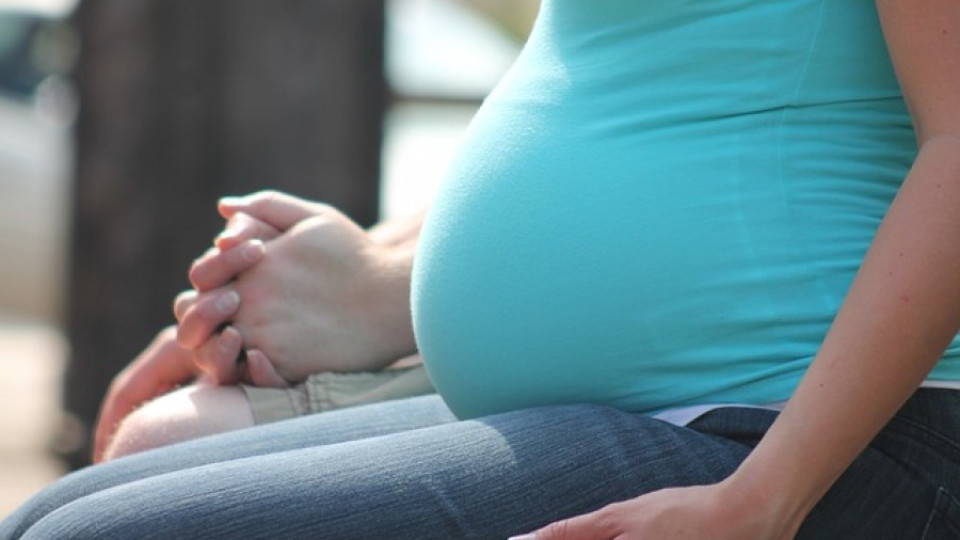 Училище за бременни организират в Кюстендил | StandartNews.com