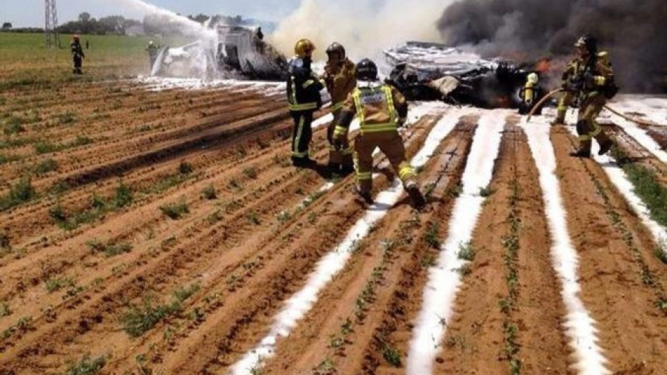 Военен самолет се разби в Испания | StandartNews.com