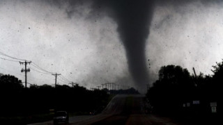 Торнадо се развихри в Тексас (ВИДЕО)