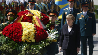 Меркел на посещение в Москва