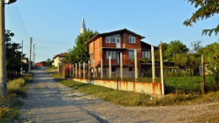 Разследват смъртта на 20-годишен от село Жинзифово