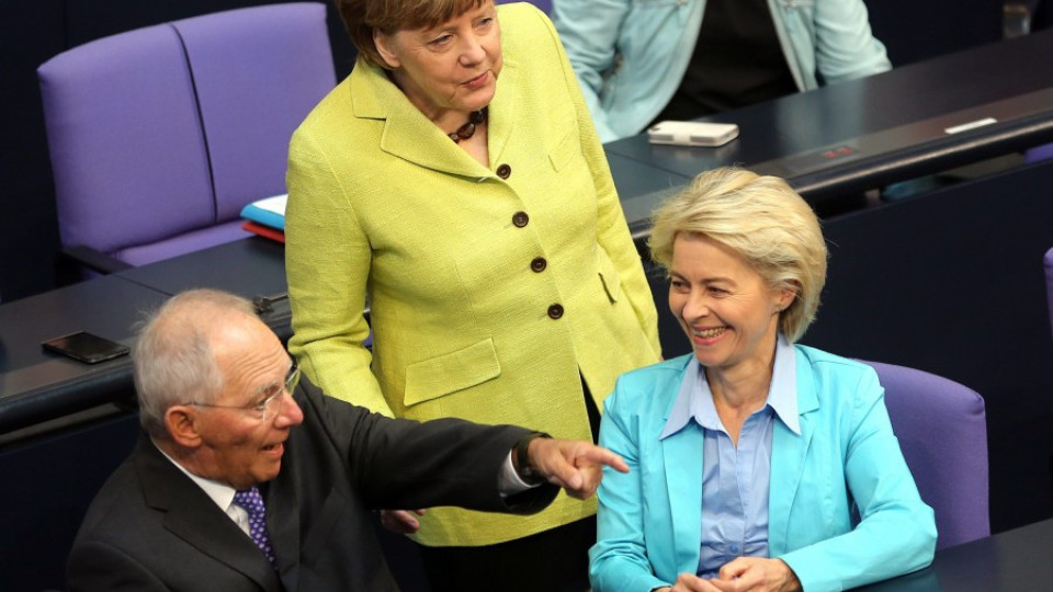 Меркел: Без срещи на Г-8 с Русия | StandartNews.com