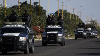 Десетки загинаха при престрелка в Мексико 