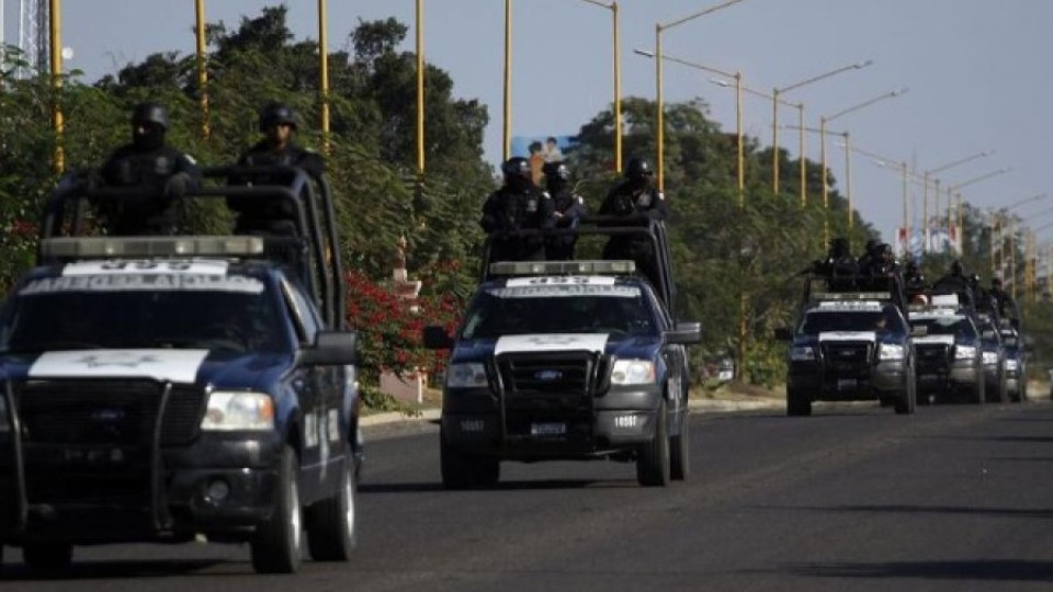 Десетки загинаха при престрелка в Мексико  | StandartNews.com