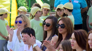 Звезди в акция "зелено"