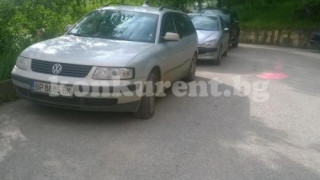 Нарязаха гумите на 5 коли във Враца