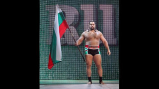 Русев се отказа от Русия, развя българския флаг