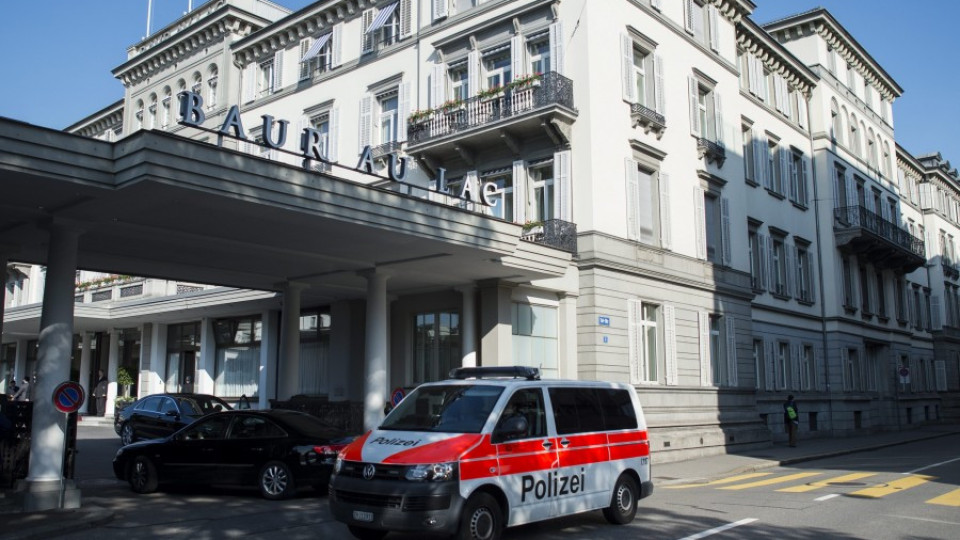 Арести с чаршафи разтресоха ФИФА (ОБЗОР) | StandartNews.com