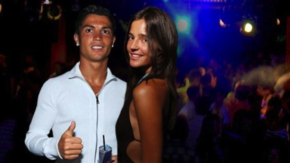 Роналдо спал с жените на двама от "Барса" | StandartNews.com