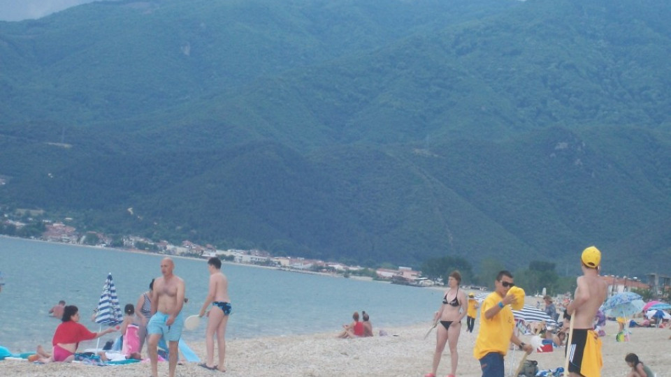 Нашенци пълнят гръцките курорти край Бяло море | StandartNews.com