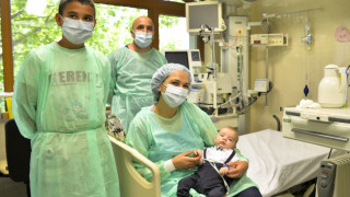 Спасиха двумесечно бебе с трансплантация