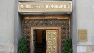 Режат посредниците в обществените поръчки