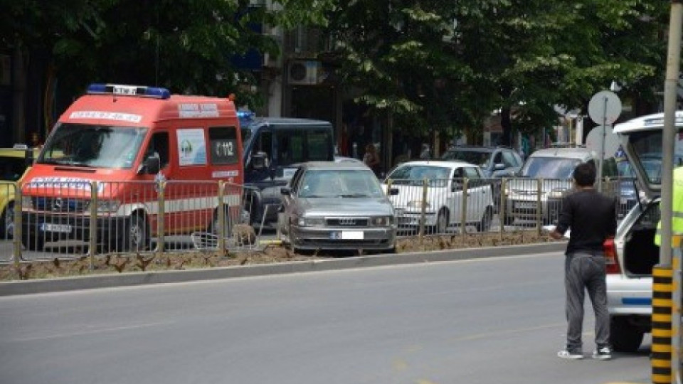 Кола се вряза сред пешеходци във Варна (СНИМКИ) | StandartNews.com