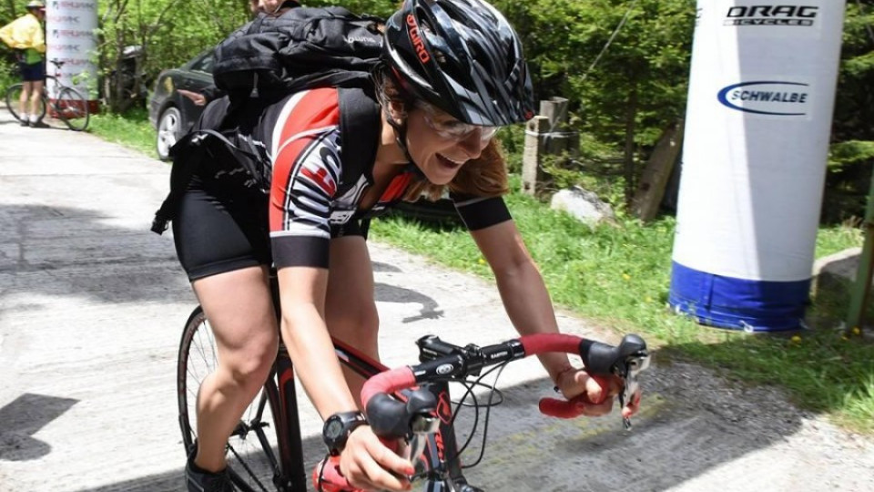 Сани Жекова качи Витоша с колело | StandartNews.com