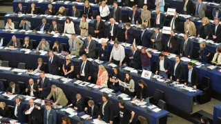 Русия вече не е стратегически партньор на ЕС, заявяват евродепутатите