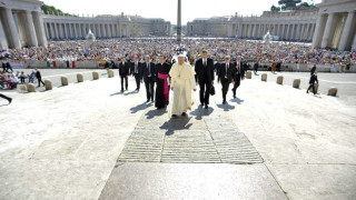 Папата създава трибунал за свещениците педофили