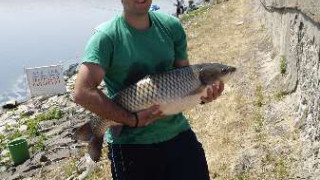 Старозагорец спечели състезанието по риболов на "ТЕЦ Марица - изток 2"