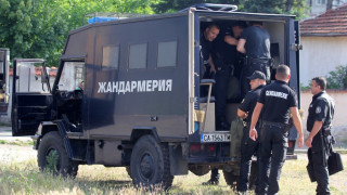 25 души са задържани при полицейската акция в "Орландовци"