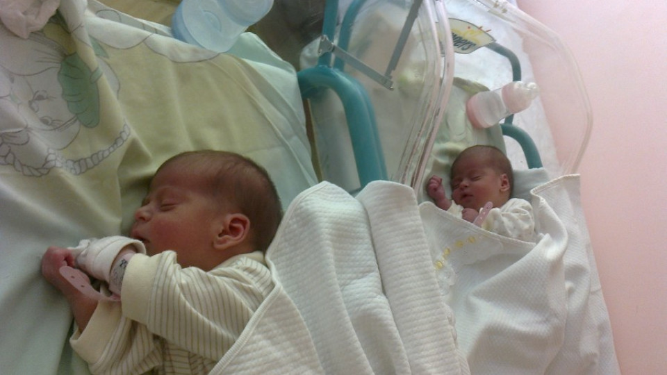 43-годишна жена роди близнаци по естествен път | StandartNews.com