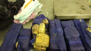 Възрастна жена опита да прекара близо 60 кг хероин през границата