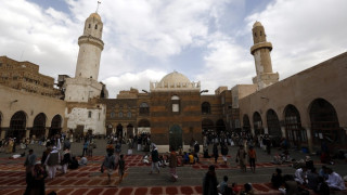Кола-бомба се взриви в столицата на Йемен