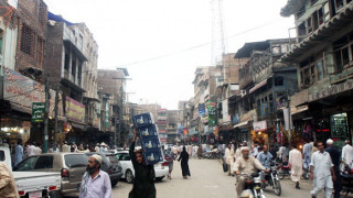 200 жертви на жегата в Пакистан
