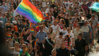 Интелектуалци: Спрете гей парада в София