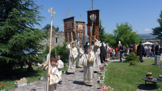 Владика заклейми греховете от Запад