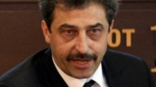 Съдят задочно Цветан Василев 