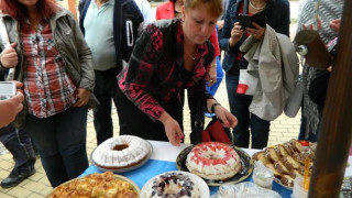 Мляко в 70-годишно  гърне с приз от Трън  