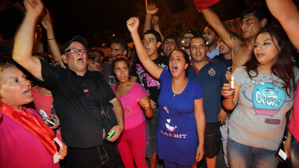 Шествие в Тунис срещу нападението в курорта Сус | StandartNews.com