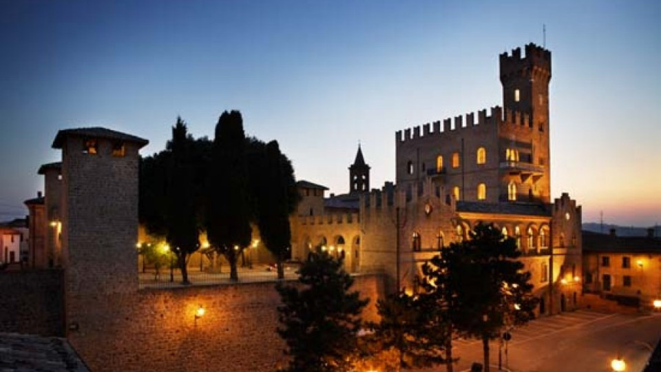 Замък в Италия се продава за 5,8 млн. долара | StandartNews.com