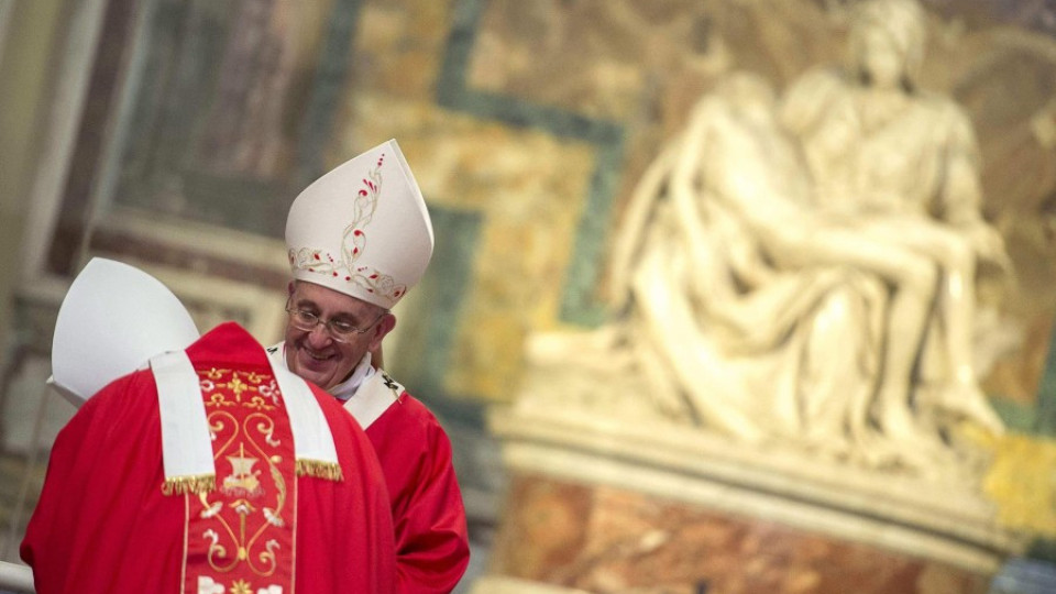 Папата дъвче кока в Боливия | StandartNews.com