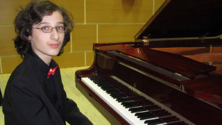 13-годишен пианист стана композитор