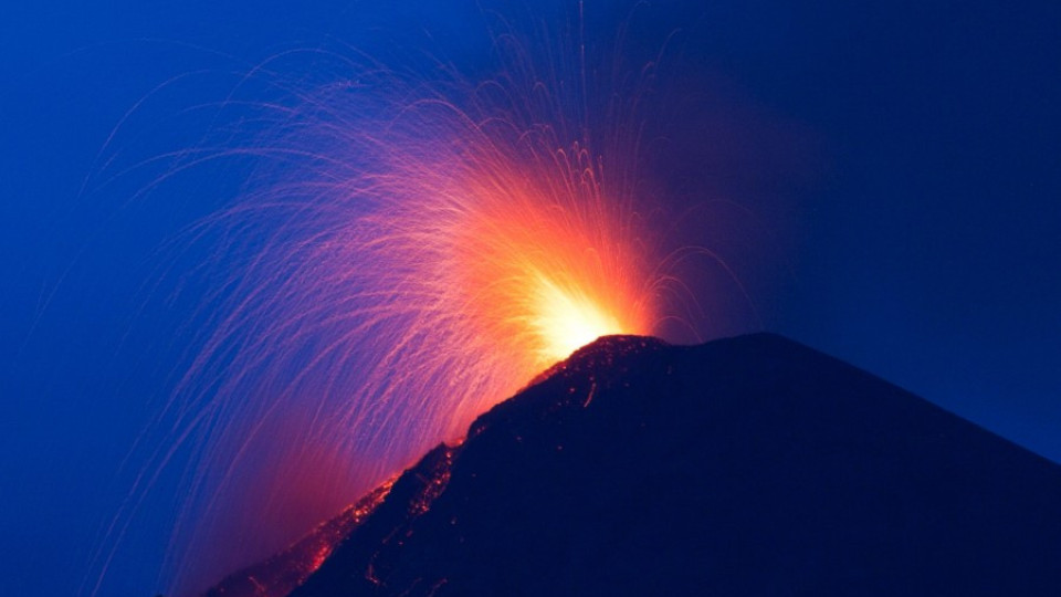 ВИДЕО: Вулканът Фуего се активизира в Гватемала  | StandartNews.com
