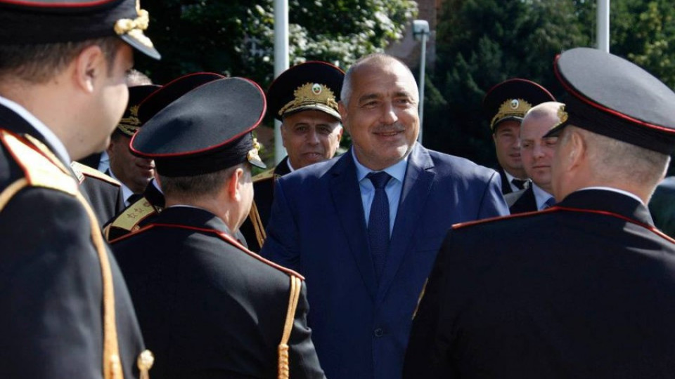 Борисов поздрави служителите на МВР за празника им | StandartNews.com