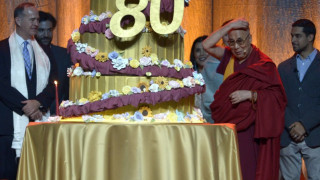 Далай Лама отпразнува 80 и в САЩ