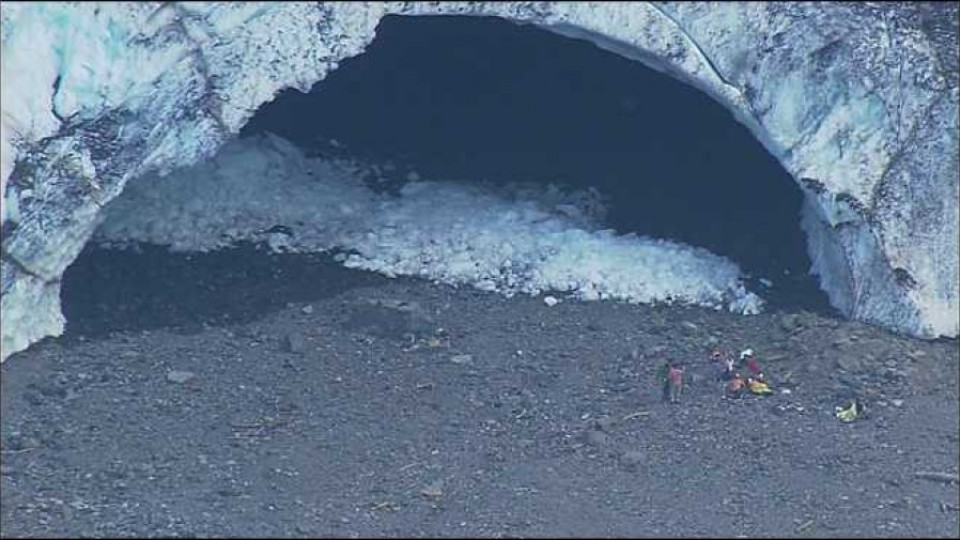 Ледена пещера се срути в САЩ, един починал и трима ранени | StandartNews.com