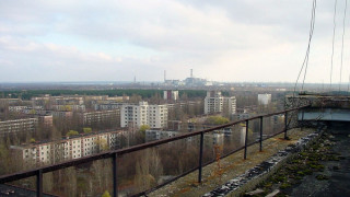 Още гасят торфа около "Чернобил"