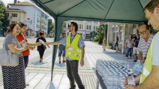 Кметът на Видин прати служители да раздават вода в горещините