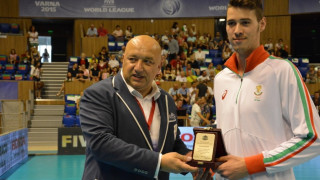 Кралев награди волейболистите за сребърния медал в Баку
